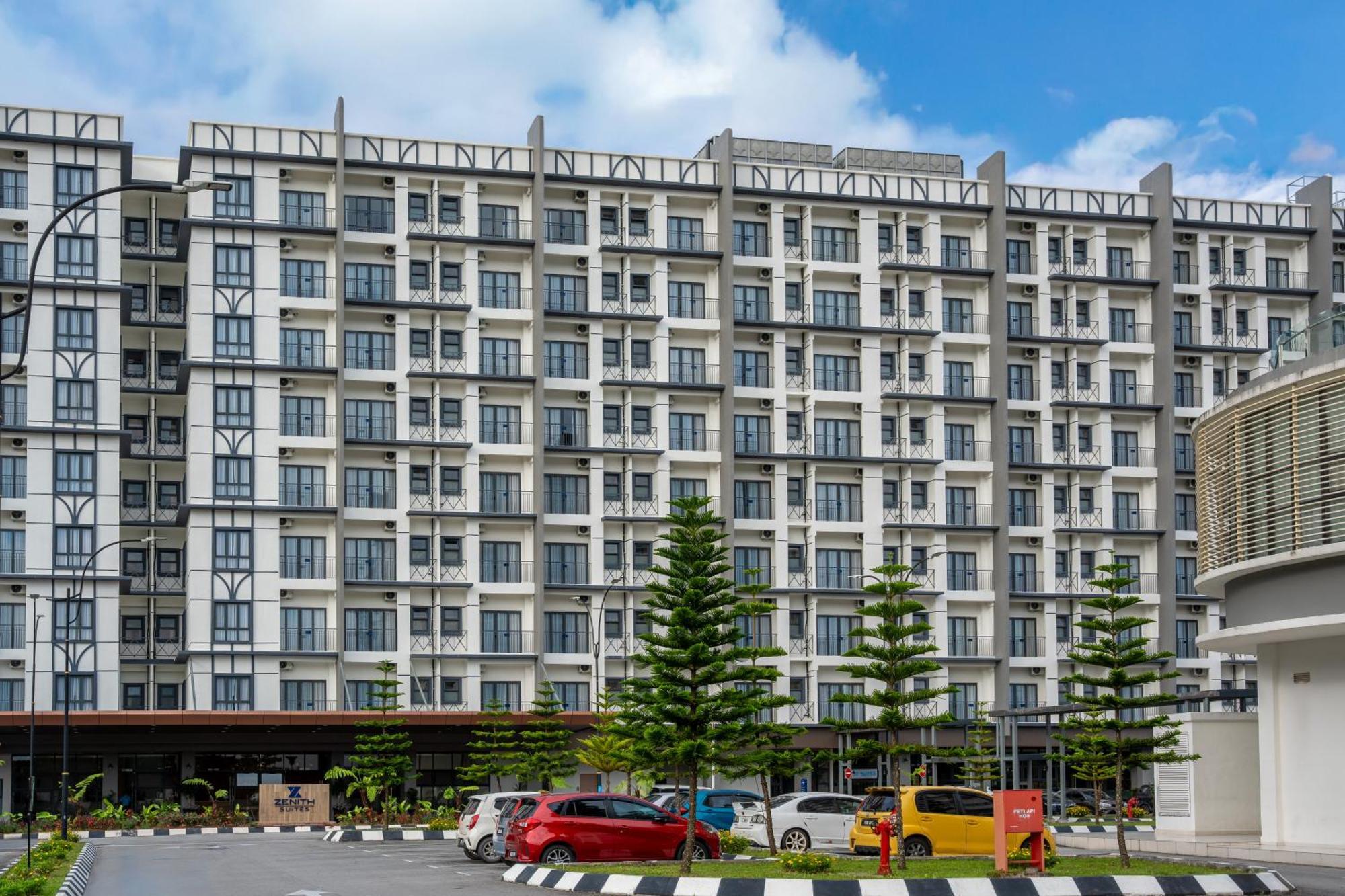 Zenith Suites Cameron 丹那拉打 外观 照片