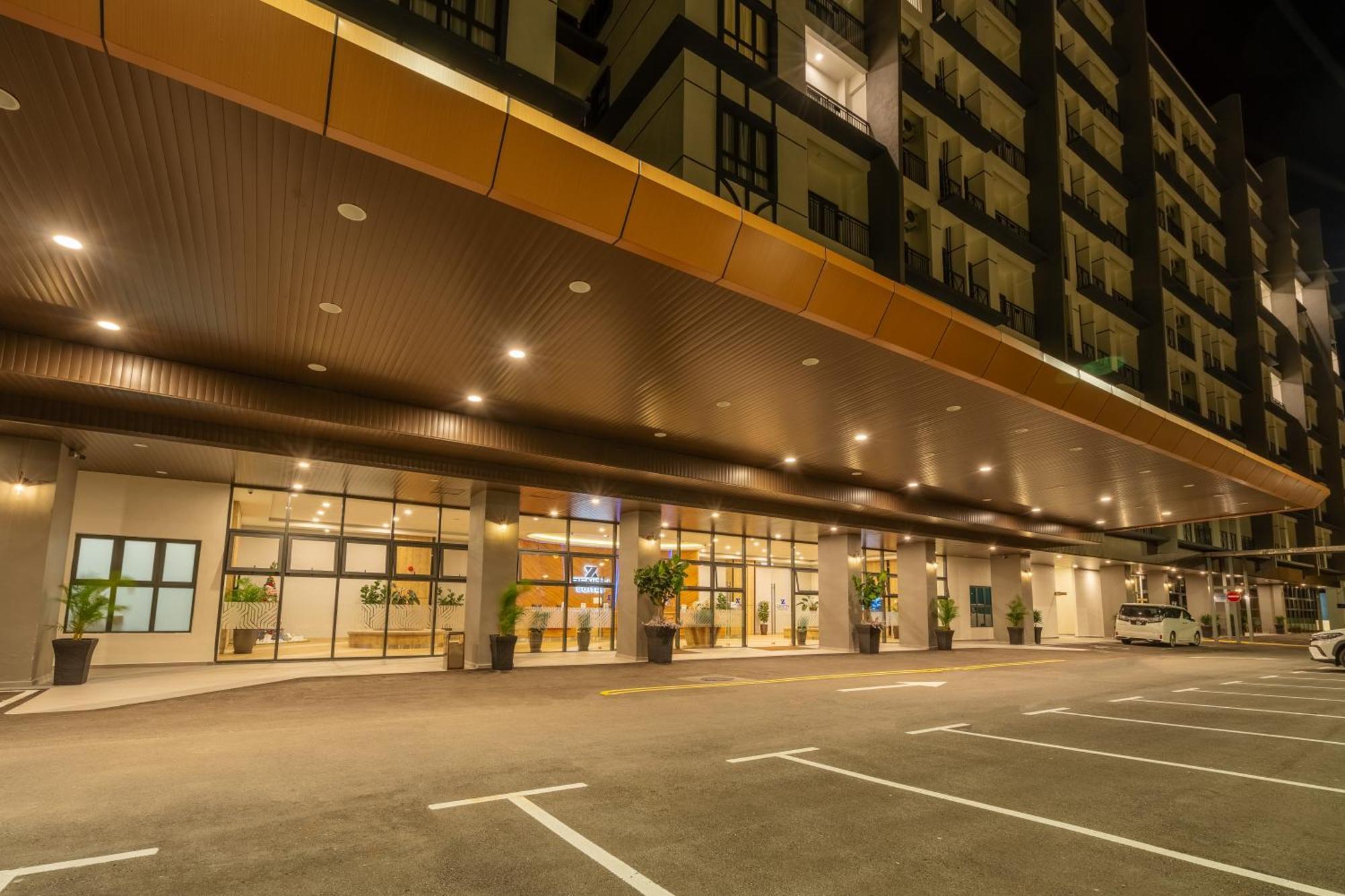 Zenith Suites Cameron 丹那拉打 外观 照片