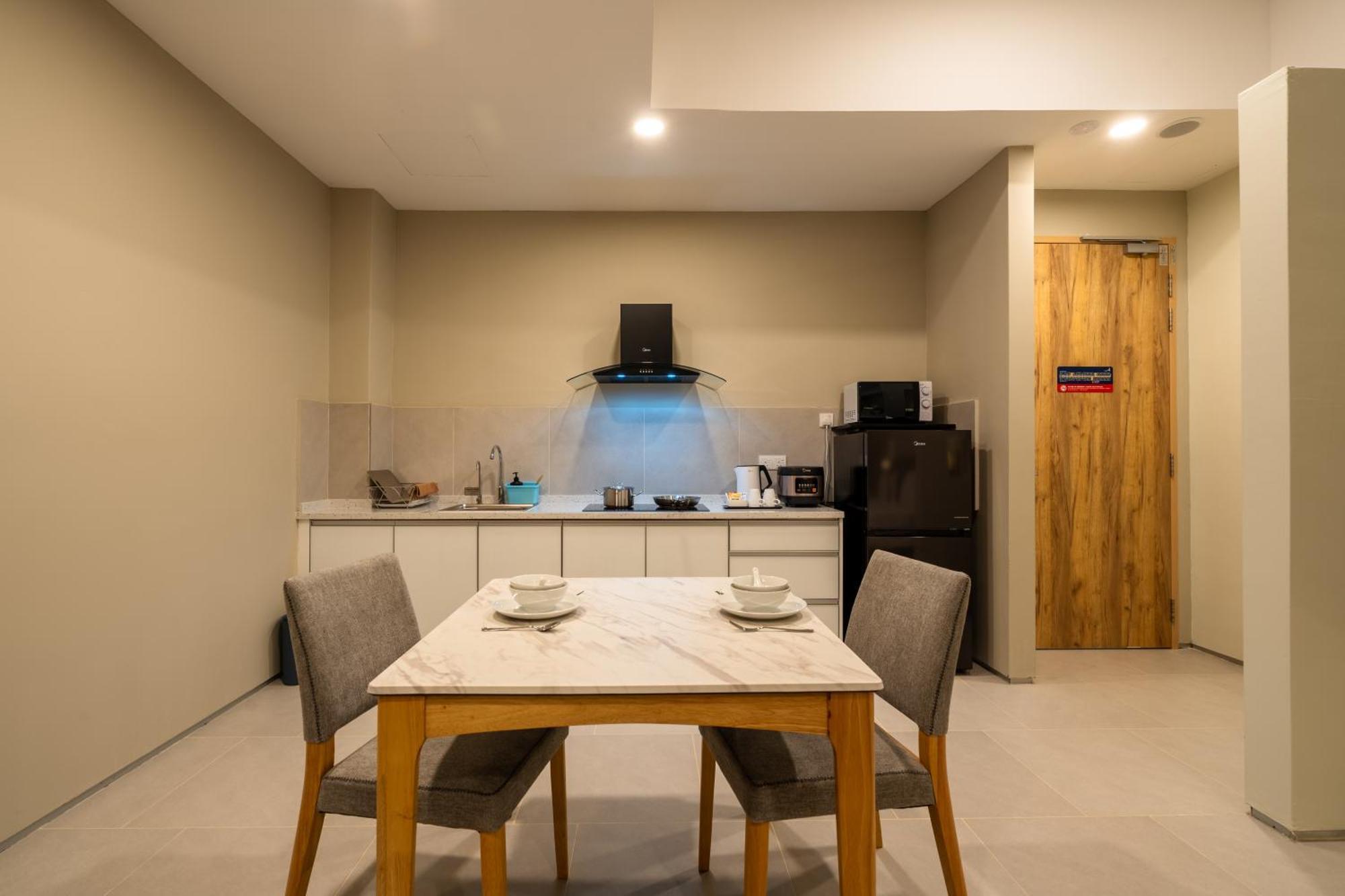 Zenith Suites Cameron 丹那拉打 外观 照片