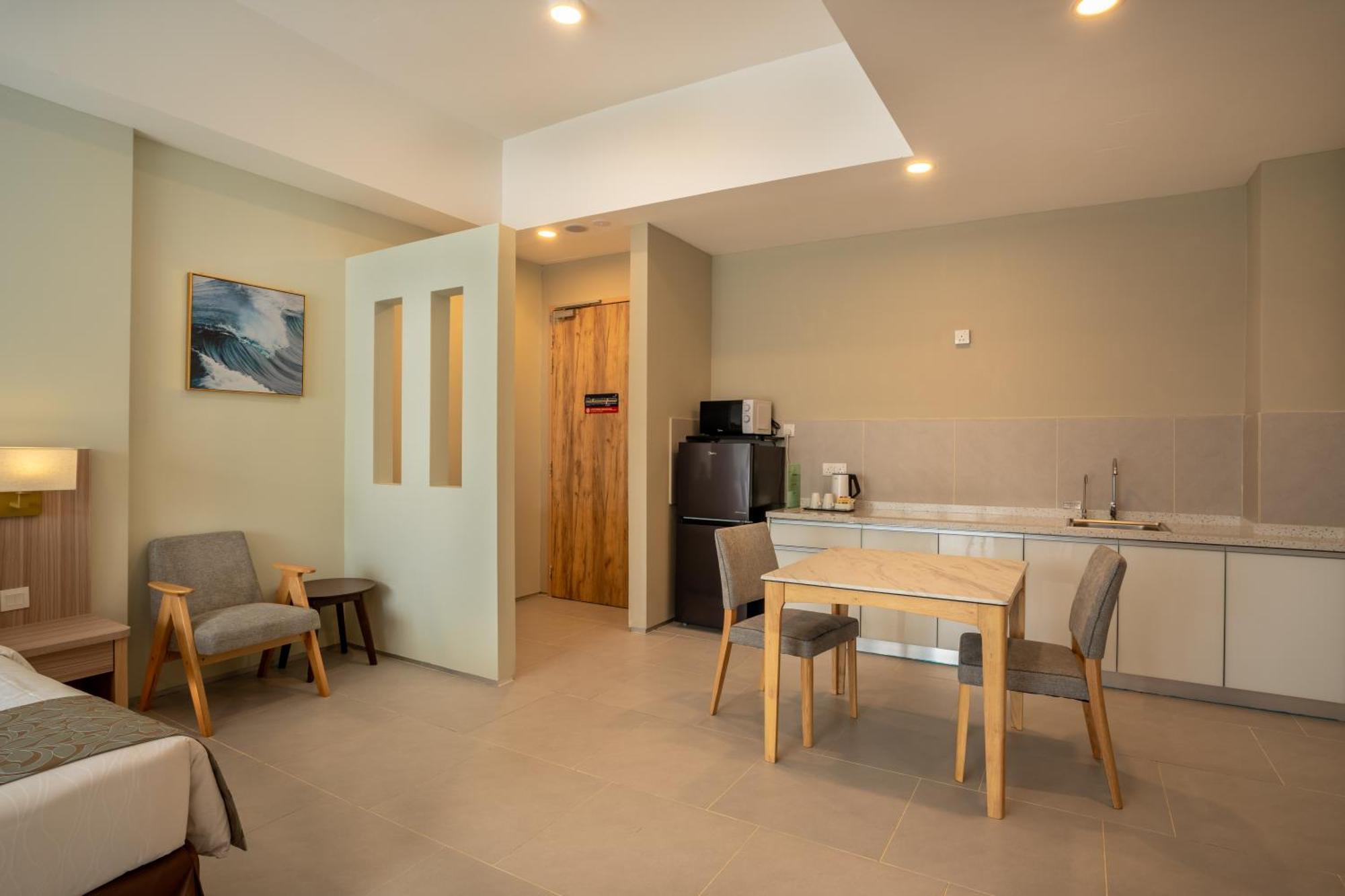 Zenith Suites Cameron 丹那拉打 外观 照片